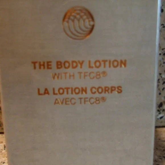 Augustinus Bader THE BODY LOTION New in Box! $110 Retail - Picture 2 of 8